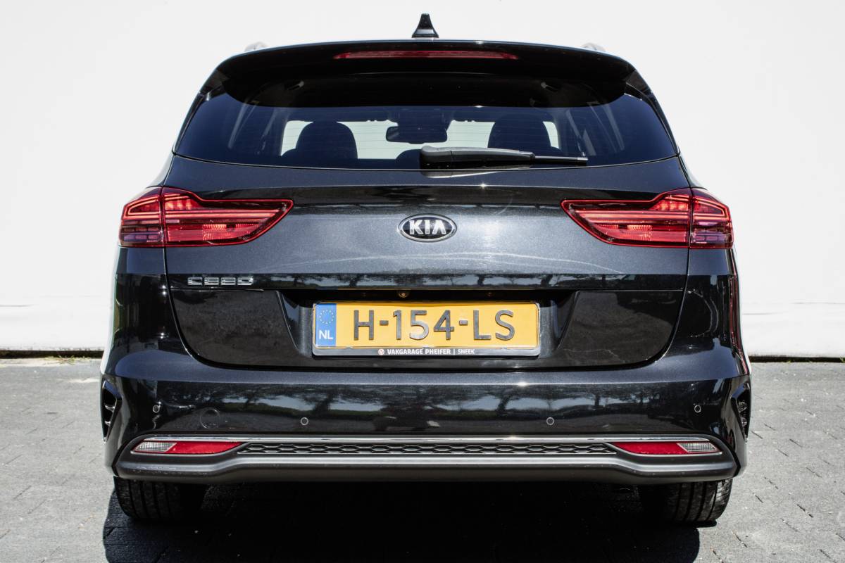 Kia Ceed Sportswagon Kia Ceed Sportswagon 1.0 T-GDi DynamicPlusLine Full map navigatie/ Stuur+stoelverwarming/ Camera/ Half lederen int./ Carplay