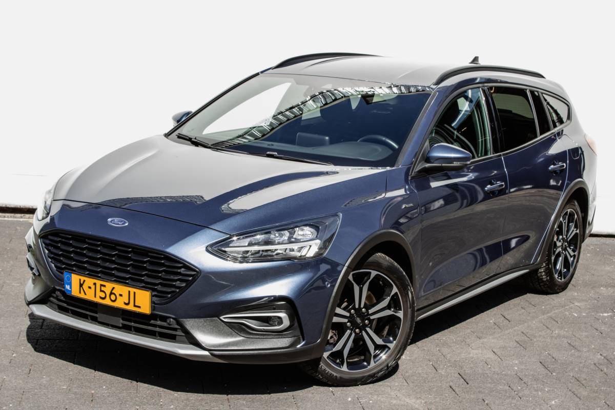 Ford Focus Ford Focus Wagon 1.0 EcoBoost Hybrid Active X Trekhaak/ Stoelverwarming/ Camera/ Adapt. cruise/ Carplay/ DAB+