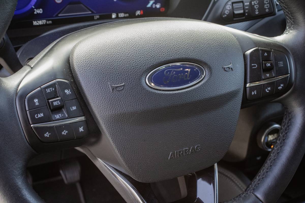 Ford Focus Ford Focus Wagon 1.0 EcoBoost Hybrid Active X Trekhaak/ Stoelverwarming/ Camera/ Adapt. cruise/ Carplay/ DAB+