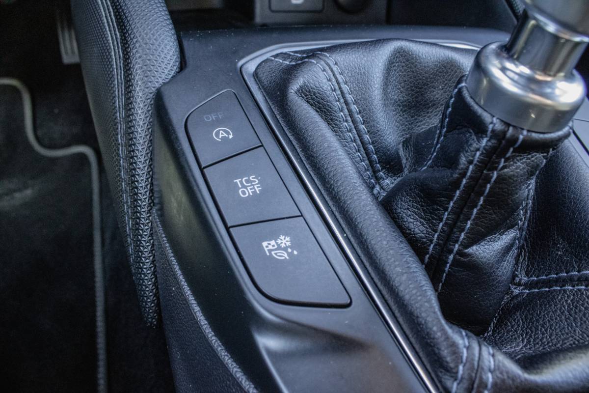 Ford Focus Ford Focus Wagon 1.0 EcoBoost Hybrid Active X Trekhaak/ Stoelverwarming/ Camera/ Adapt. cruise/ Carplay/ DAB+