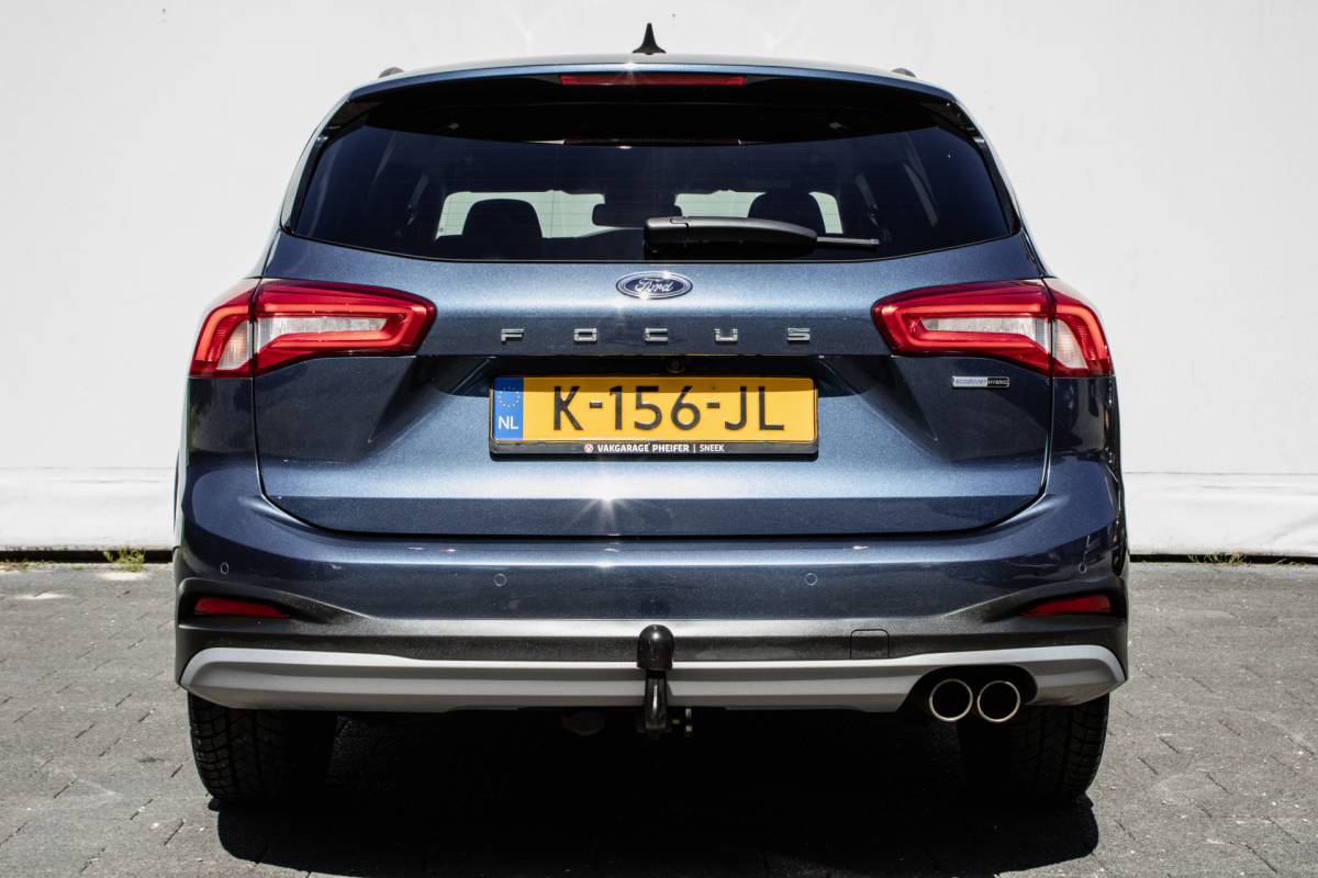 Ford Focus Ford Focus Wagon 1.0 EcoBoost Hybrid Active X Trekhaak/ Stoelverwarming/ Camera/ Adapt. cruise/ Carplay/ DAB+