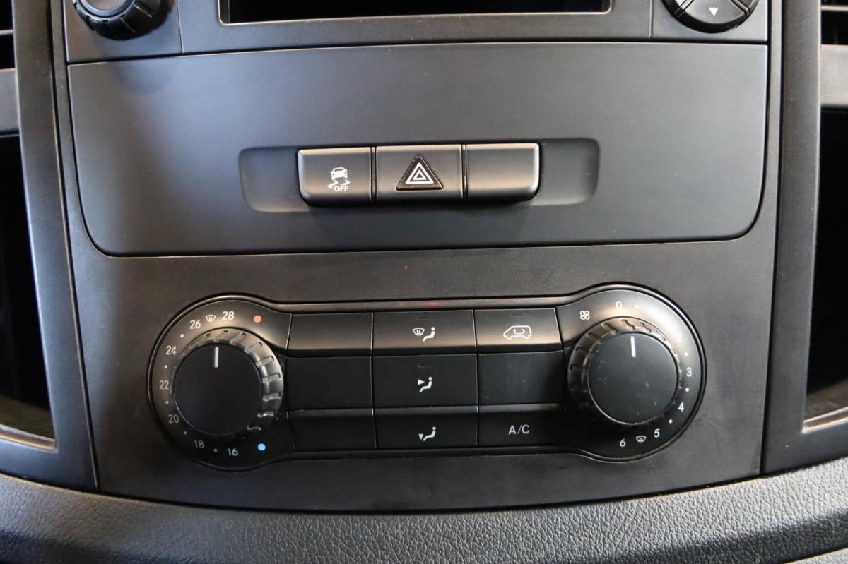 Mercedes-Benz Vito Mercedes-Benz Vito 116 CDI Lang AIRCO CLIMA CRUISE CONTROL DUBB. ACHTERDEUREN LEASE v/a 169 p.m. INRUIL MOGELIJK