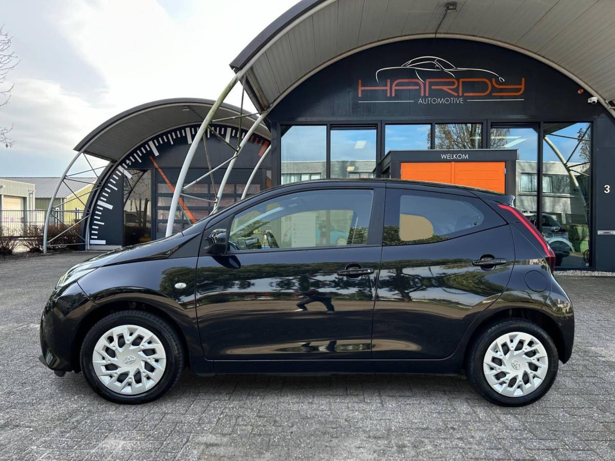 Toyota Aygo Toyota Aygo 1.0 VVT-i x-play Apple Carplay Camera NW Model