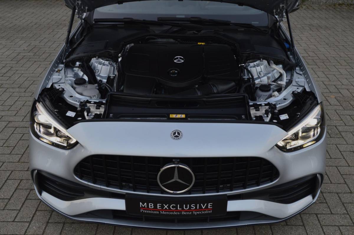 Mercedes-Benz C-Klasse Mercedes-Benz C-klasse 180 AMG C63 Night Edition1 AUT9 2022