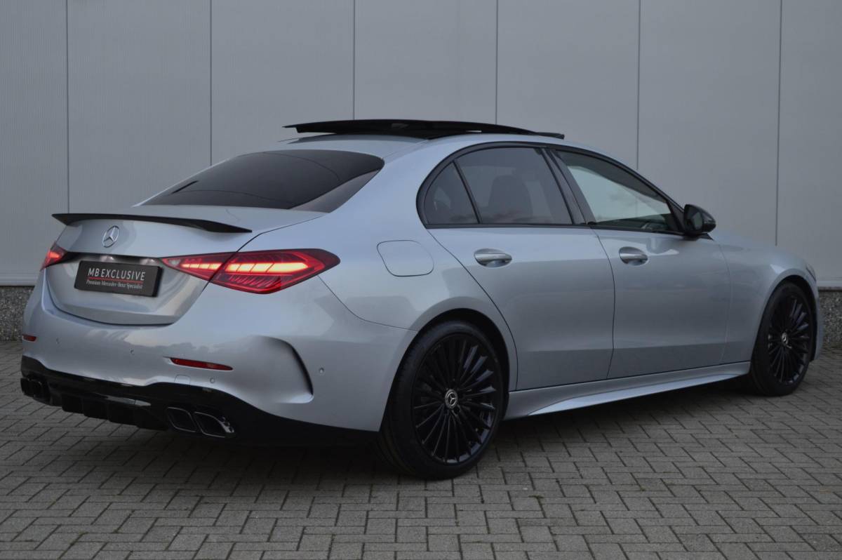 Mercedes-Benz C-Klasse Mercedes-Benz C-klasse 180 AMG C63 Night Edition1 AUT9 2022