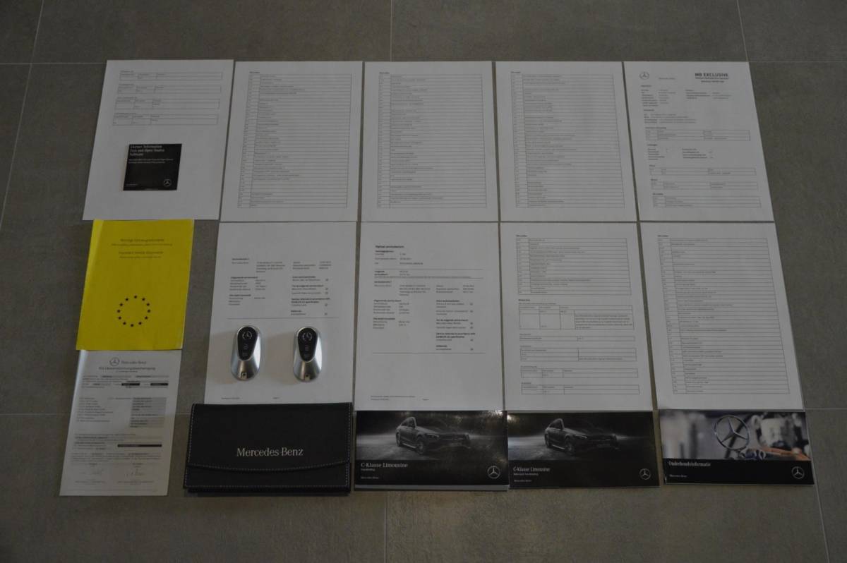 Mercedes-Benz C-Klasse Mercedes-Benz C-klasse 180 AMG C63 Night Edition1 AUT9 2022