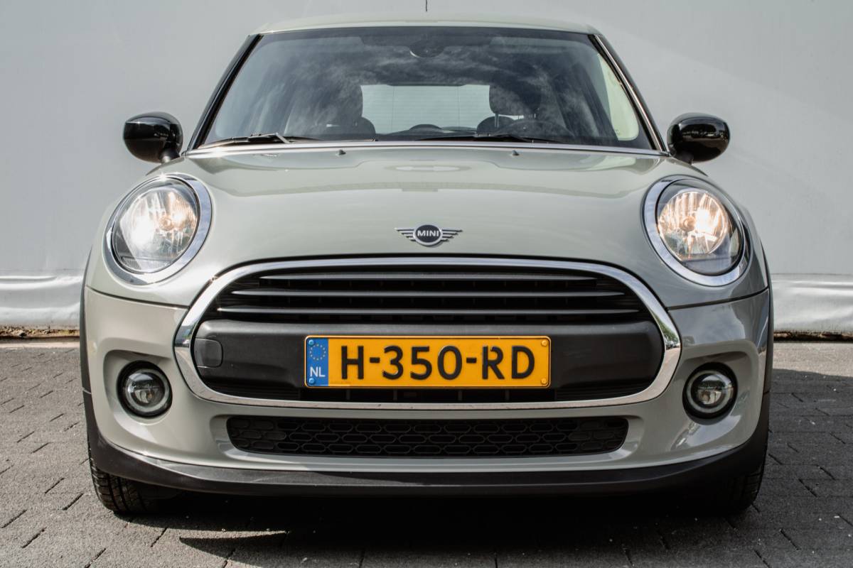 MINI One MINI Mini 1.5 One 102pk Business Edition Full map navigatie/ Stoelverwarming/ Carplay/ Pdc/ Cruise control