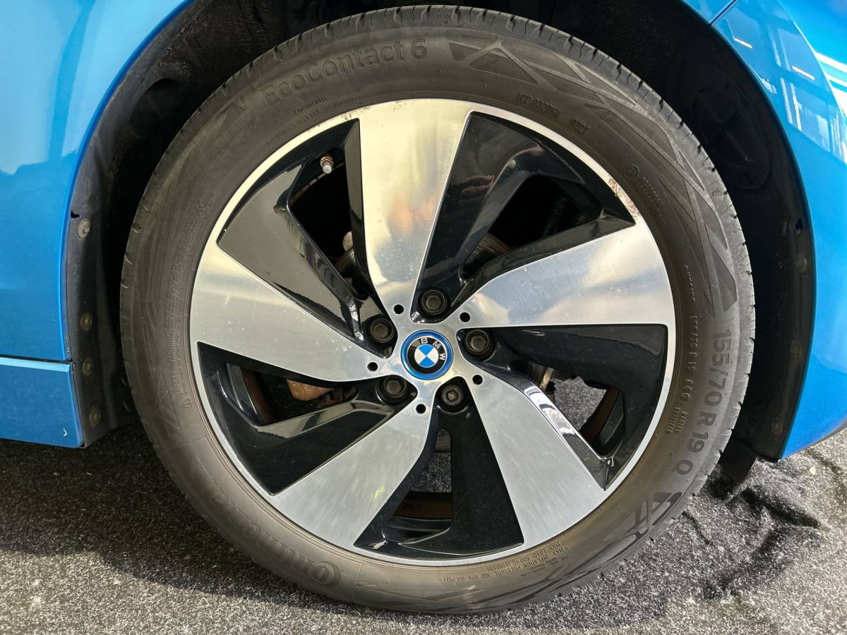 BMW i3 BMW i3 Basis iPerformance 94Ah 33 kWh | Warmtepomp! | Navigatie | Verwarmde voorstoelen SoH (batterijcheck) 89 % score!