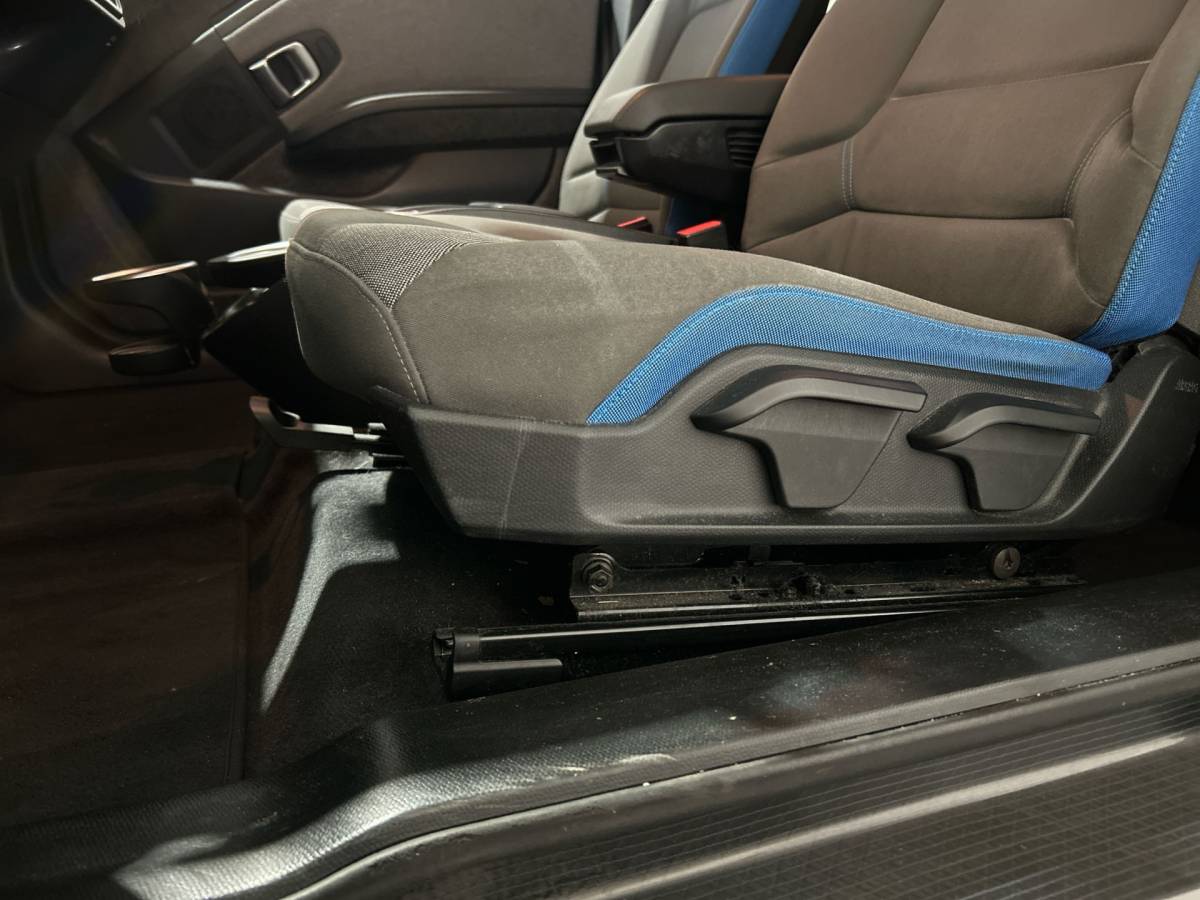 BMW i3 BMW i3 Basis iPerformance 94Ah 33 kWh | Warmtepomp! | Navigatie | Verwarmde voorstoelen SoH (batterijcheck) 89 % score!