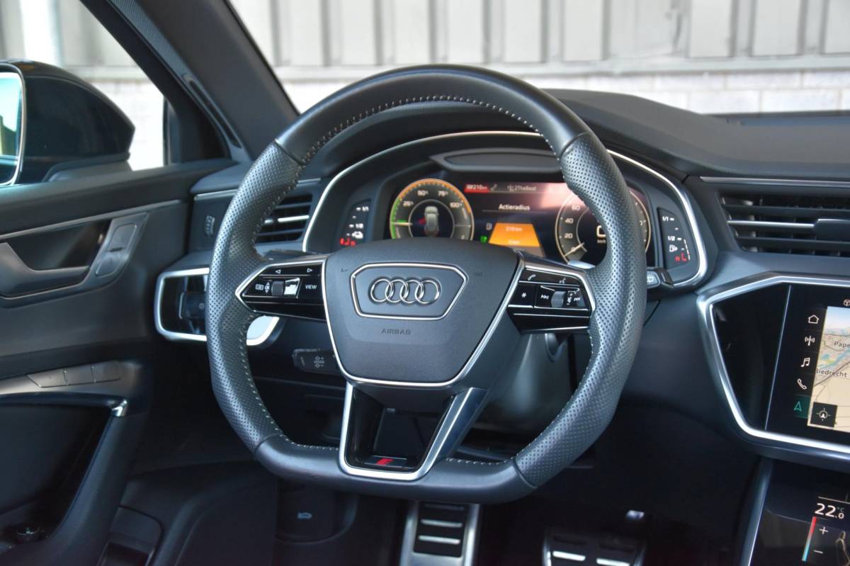 Audi A6 Audi A6 Avant 55 TFSI e quattro 3X S-Line PANODAK/CARPLAY/ACC/KEYLESS