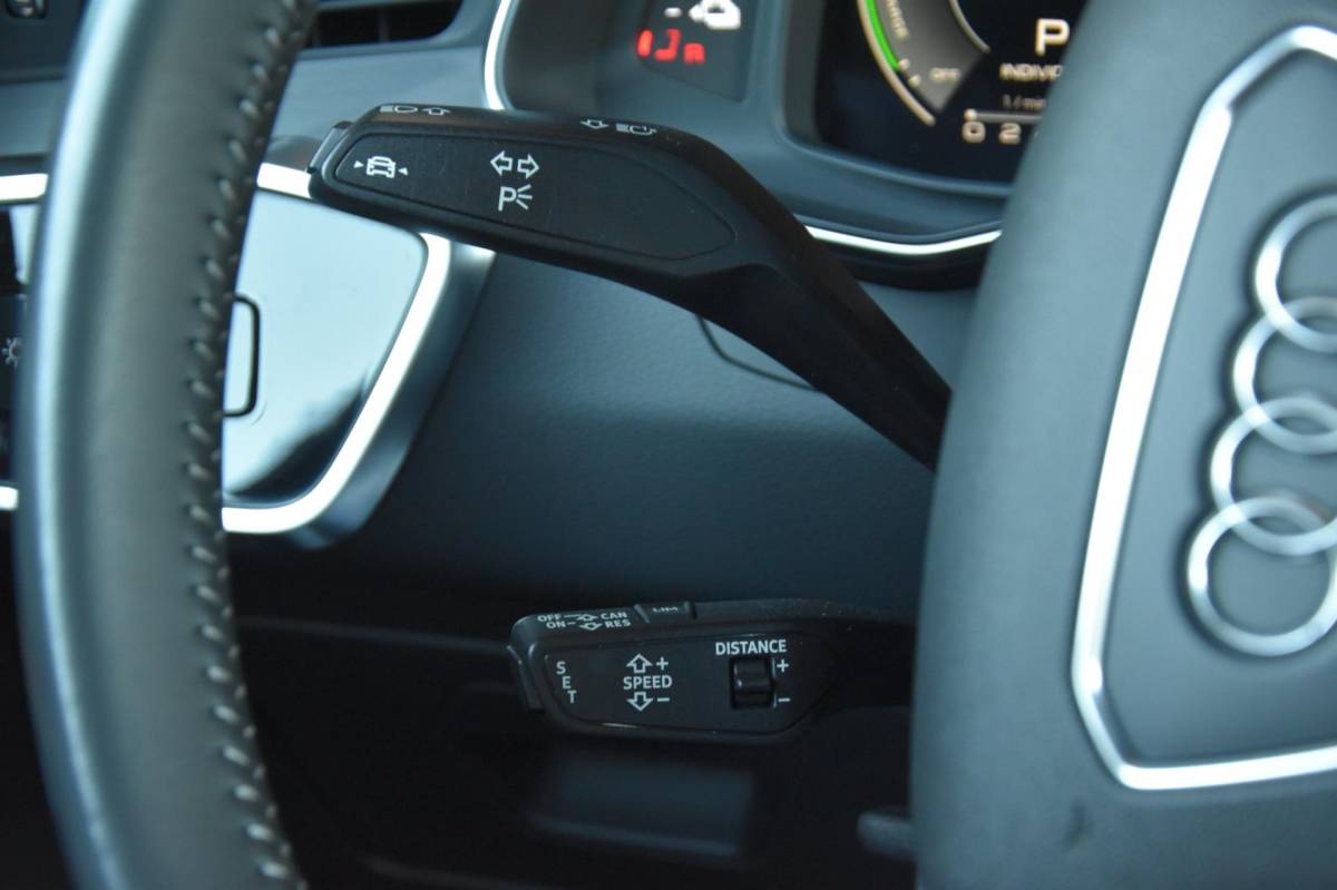 Audi A6 Audi A6 Avant 55 TFSI e quattro 3X S-Line PANODAK/CARPLAY/ACC/KEYLESS