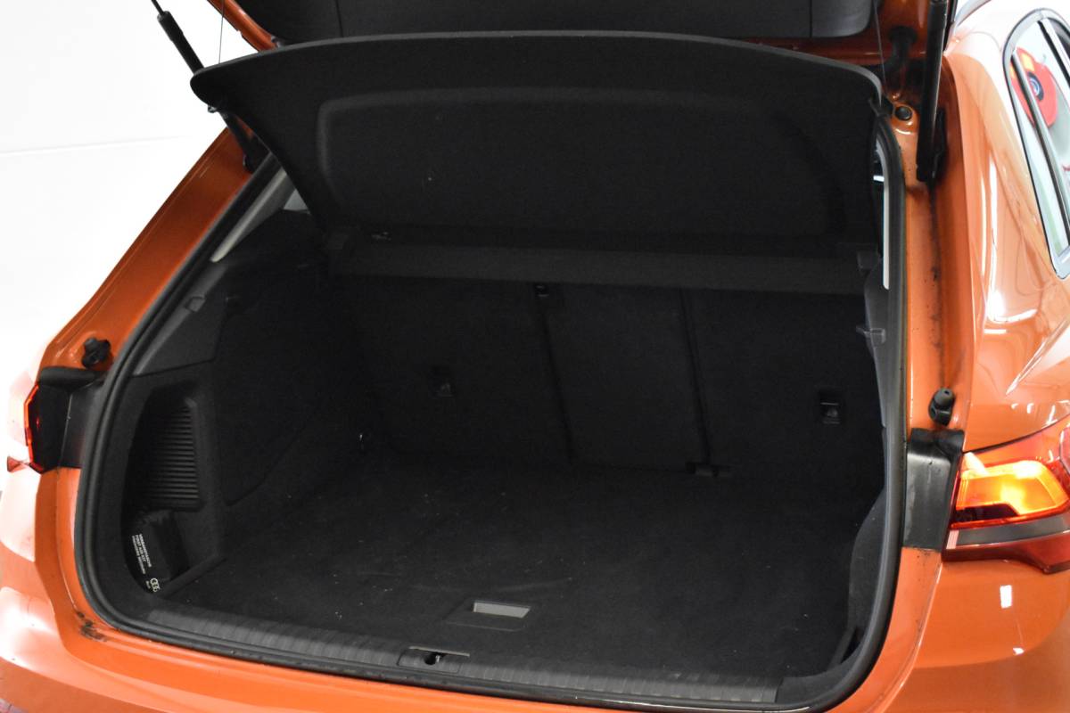 Audi Q3 Audi Q3 45 TFSIe 245PK HYBRID S-TRONIC EDITION NAVI/PDC/BLUETOOTH