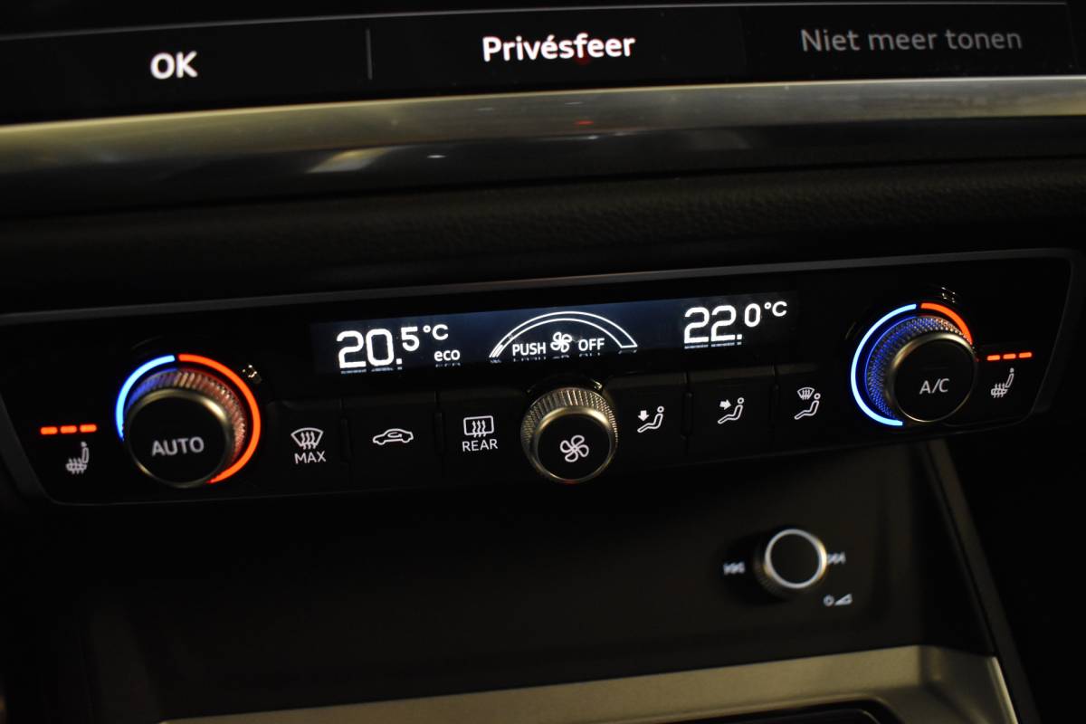 Audi Q3 Audi Q3 45 TFSIe 245PK HYBRID S-TRONIC EDITION NAVI/PDC/BLUETOOTH