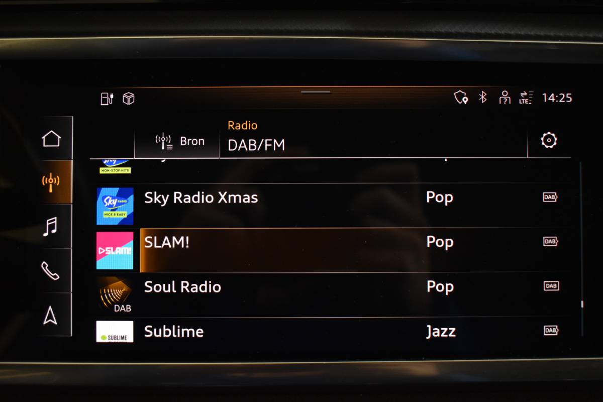 Audi Q3 Audi Q3 45 TFSIe 245PK HYBRID S-TRONIC EDITION NAVI/PDC/BLUETOOTH