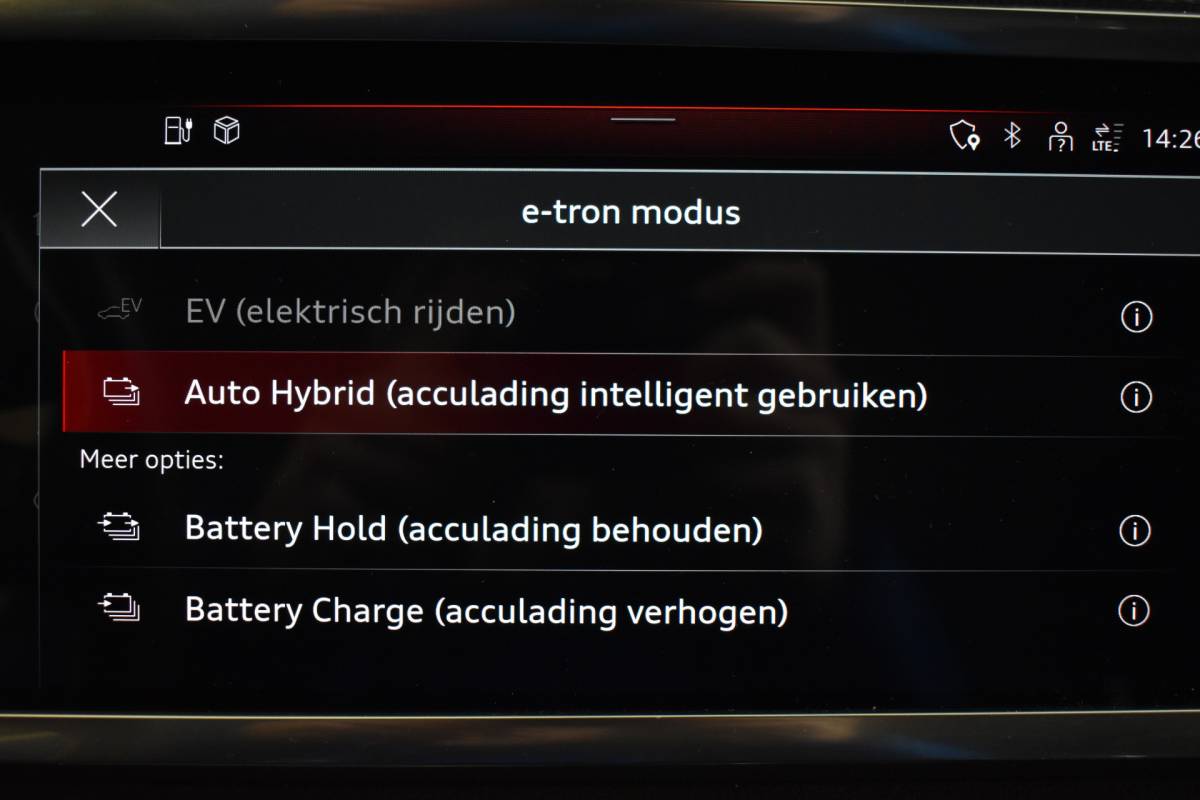 Audi Q3 Audi Q3 45 TFSIe 245PK HYBRID S-TRONIC EDITION NAVI/PDC/BLUETOOTH