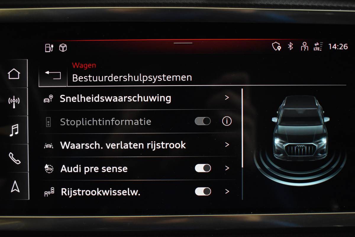 Audi Q3 Audi Q3 45 TFSIe 245PK HYBRID S-TRONIC EDITION NAVI/PDC/BLUETOOTH