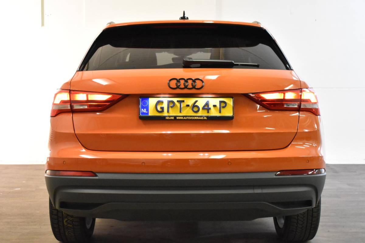 Audi Q3 Audi Q3 45 TFSIe 245PK HYBRID S-TRONIC EDITION NAVI/PDC/BLUETOOTH