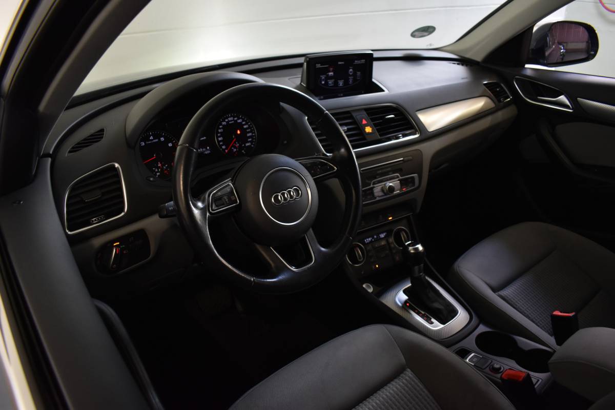 Audi Q3 Audi Q3 1.4 TFSI 150PK CoD AUT. PRO LINE NAVI/PDC/BLUETOOTH