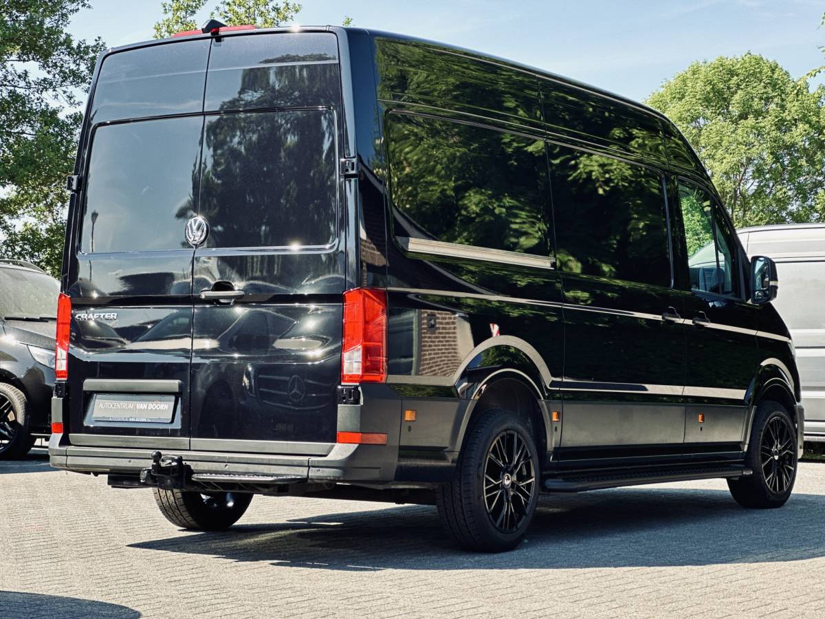 Volkswagen Crafter Volkswagen Crafter 2.0 TDI 177pk | DSG | L3H3 | LED | Navi | Adapt Cruise | Verwarmde voorruit | Camera Massagestoel | Ex BTW