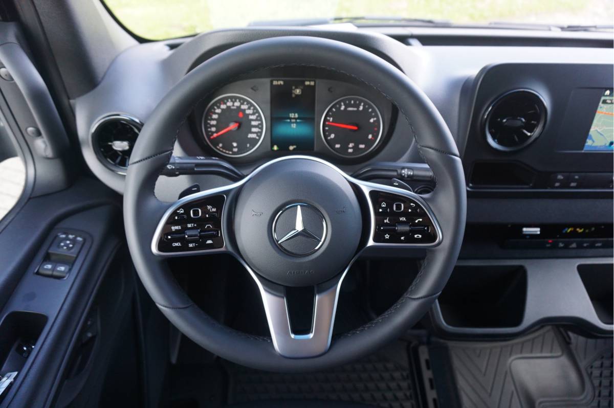Mercedes-Benz Sprinter Mercedes-Benz Sprinter 319CDI L3H2 BPM VRIJ!! Navi, Camera, LED, Distronic 9G-Tronic!! NR. 831