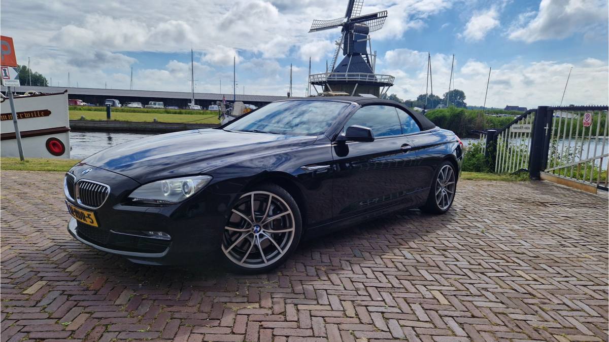 BMW 6 Serie BMW 6-serie Cabrio 650i High Executive Xenon-LED / Leder-Sportstoelen / Head-UP / 19″ LMV / 408 PK / Nieuwprijs €167.000