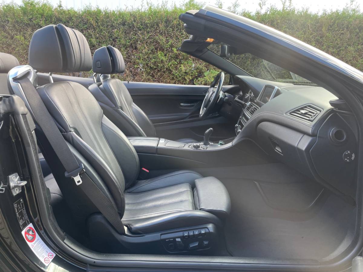 BMW 6 Serie BMW 6-serie Cabrio 650i High Executive Xenon-LED / Leder-Sportstoelen / Head-UP / 19″ LMV / 408 PK / Nieuwprijs €167.000