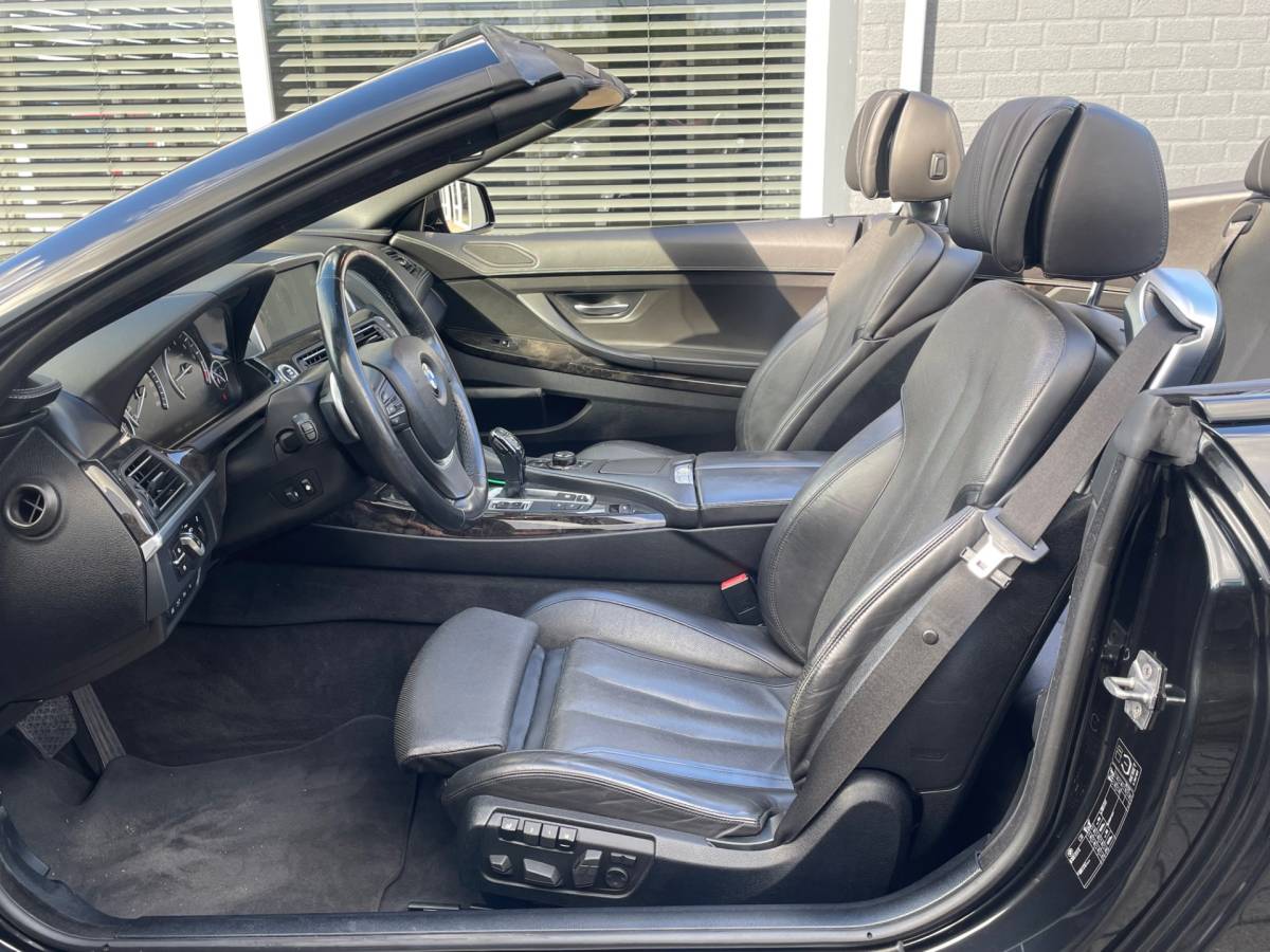 BMW 6 Serie BMW 6-serie Cabrio 650i High Executive Xenon-LED / Leder-Sportstoelen / Head-UP / 19″ LMV / 408 PK / Nieuwprijs €167.000