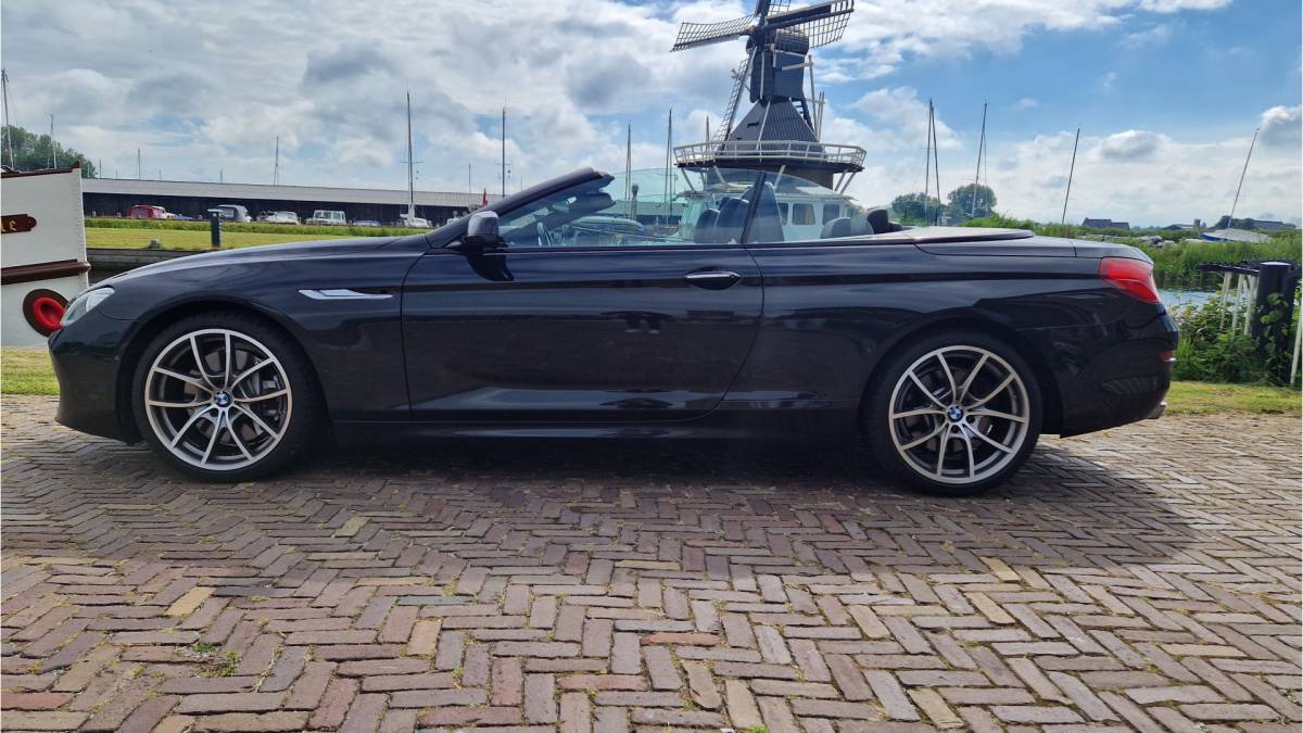 BMW 6 Serie BMW 6-serie Cabrio 650i High Executive Xenon-LED / Leder-Sportstoelen / Head-UP / 19″ LMV / 408 PK / Nieuwprijs €167.000