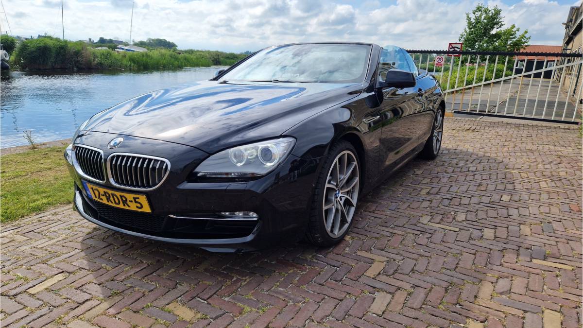 BMW 6 Serie BMW 6-serie Cabrio 650i High Executive Xenon-LED / Leder-Sportstoelen / Head-UP / 19″ LMV / 408 PK / Nieuwprijs €167.000