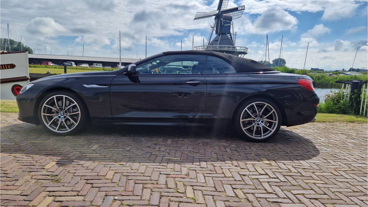 BMW 6 Serie BMW 6-serie Cabrio 650i High Executive Xenon-LED / Leder-Sportstoelen / Head-UP / 19″ LMV / 408 PK / Nieuwprijs €167.000