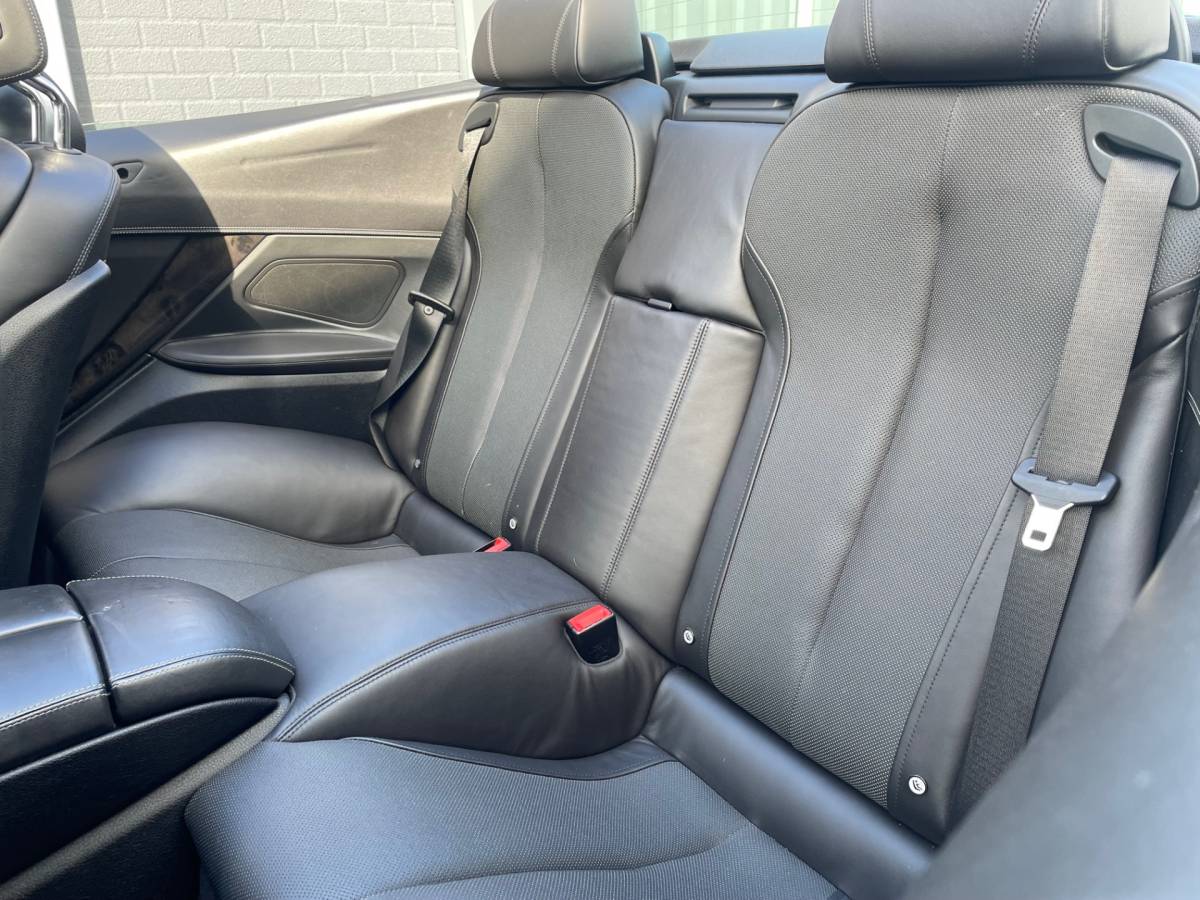 BMW 6 Serie BMW 6-serie Cabrio 650i High Executive Xenon-LED / Leder-Sportstoelen / Head-UP / 19″ LMV / 408 PK / Nieuwprijs €167.000