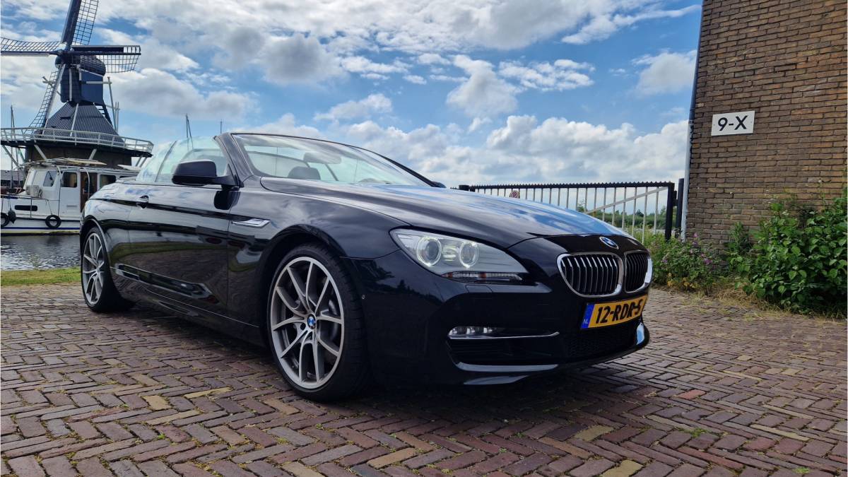 BMW 6 Serie BMW 6-serie Cabrio 650i High Executive Xenon-LED / Leder-Sportstoelen / Head-UP / 19″ LMV / 408 PK / Nieuwprijs €167.000