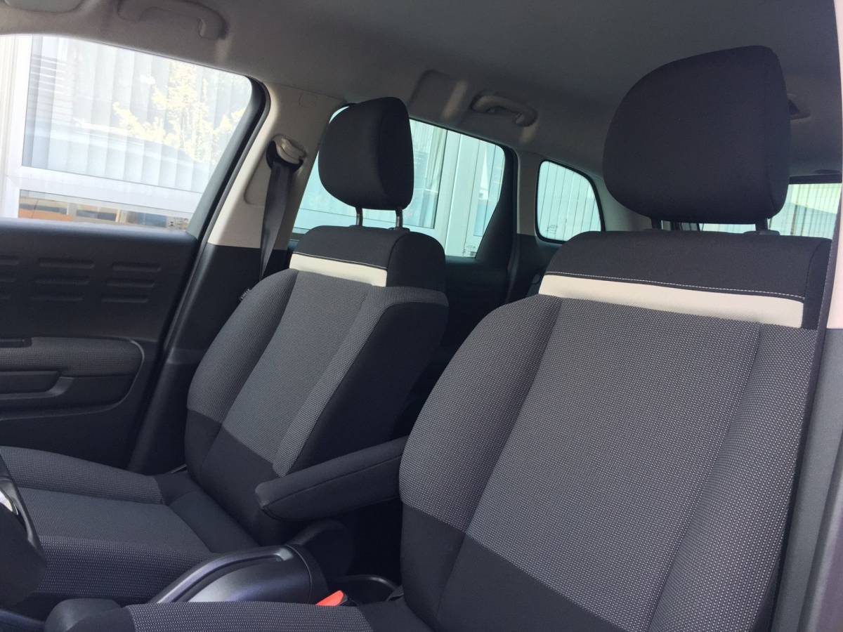 Citroën C3 Aircross Citroën C3 Aircross 1.2 PureTech S&S Shine Automaat, Hoge instap, Cruise control, Navigatie