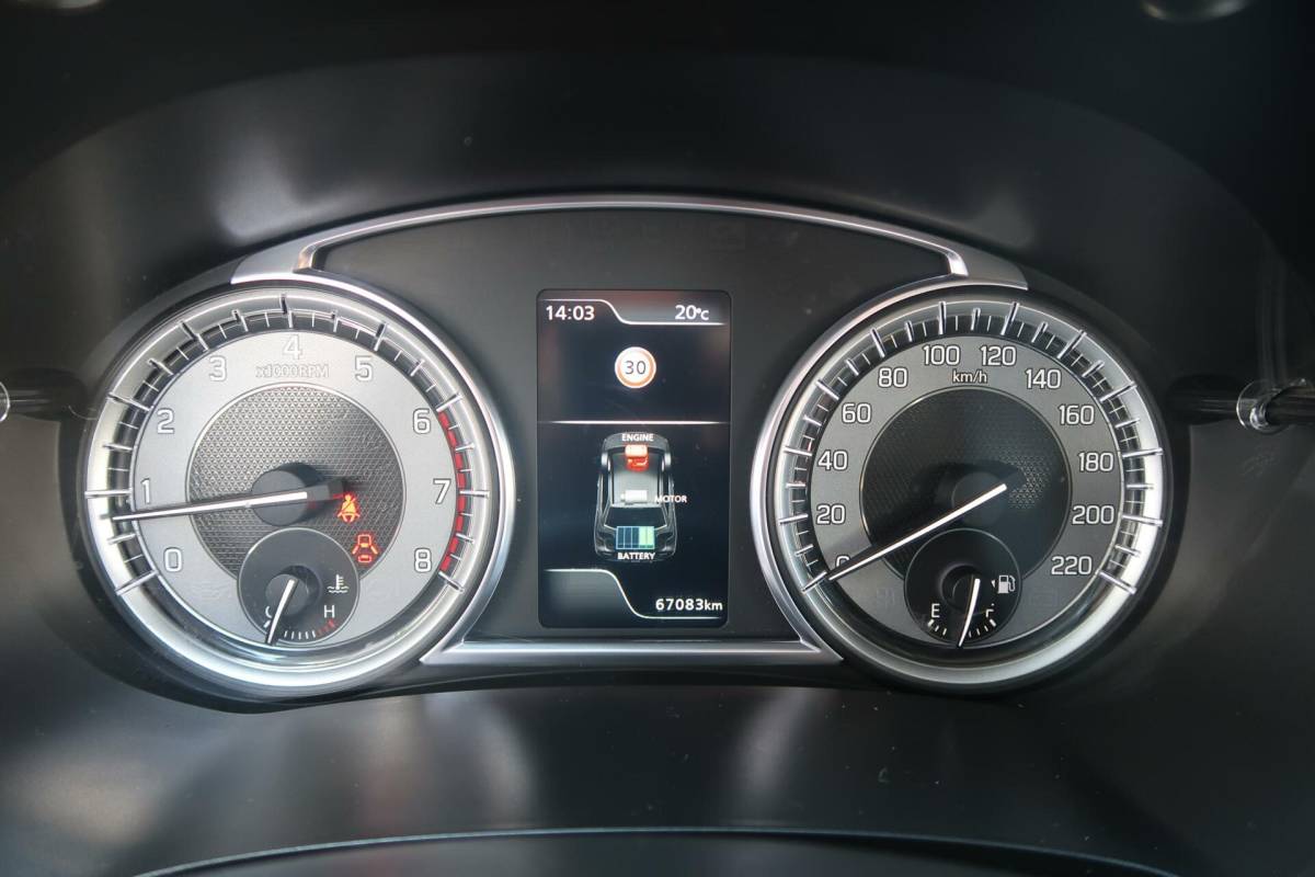 Suzuki Vitara Suzuki Vitara 1.4 Boosterjet Smart Hybrid NAVIGATIE|CARPLAY|LANE DETECTIE|ADAPTIVE CRUISECONTROL|AIRCO|DEALER ONDERHOUDEN