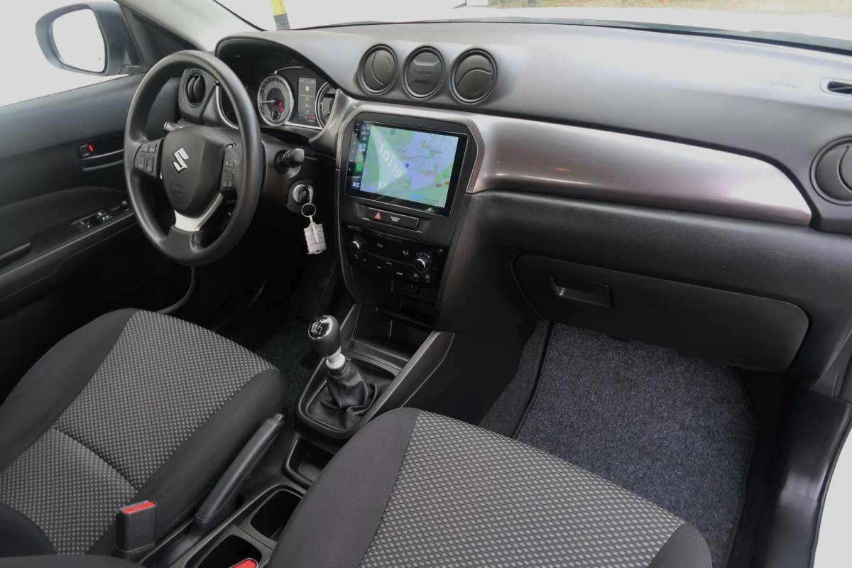 Suzuki Vitara Suzuki Vitara 1.4 Boosterjet Smart Hybrid NAVIGATIE|CARPLAY|LANE DETECTIE|ADAPTIVE CRUISECONTROL|AIRCO|DEALER ONDERHOUDEN