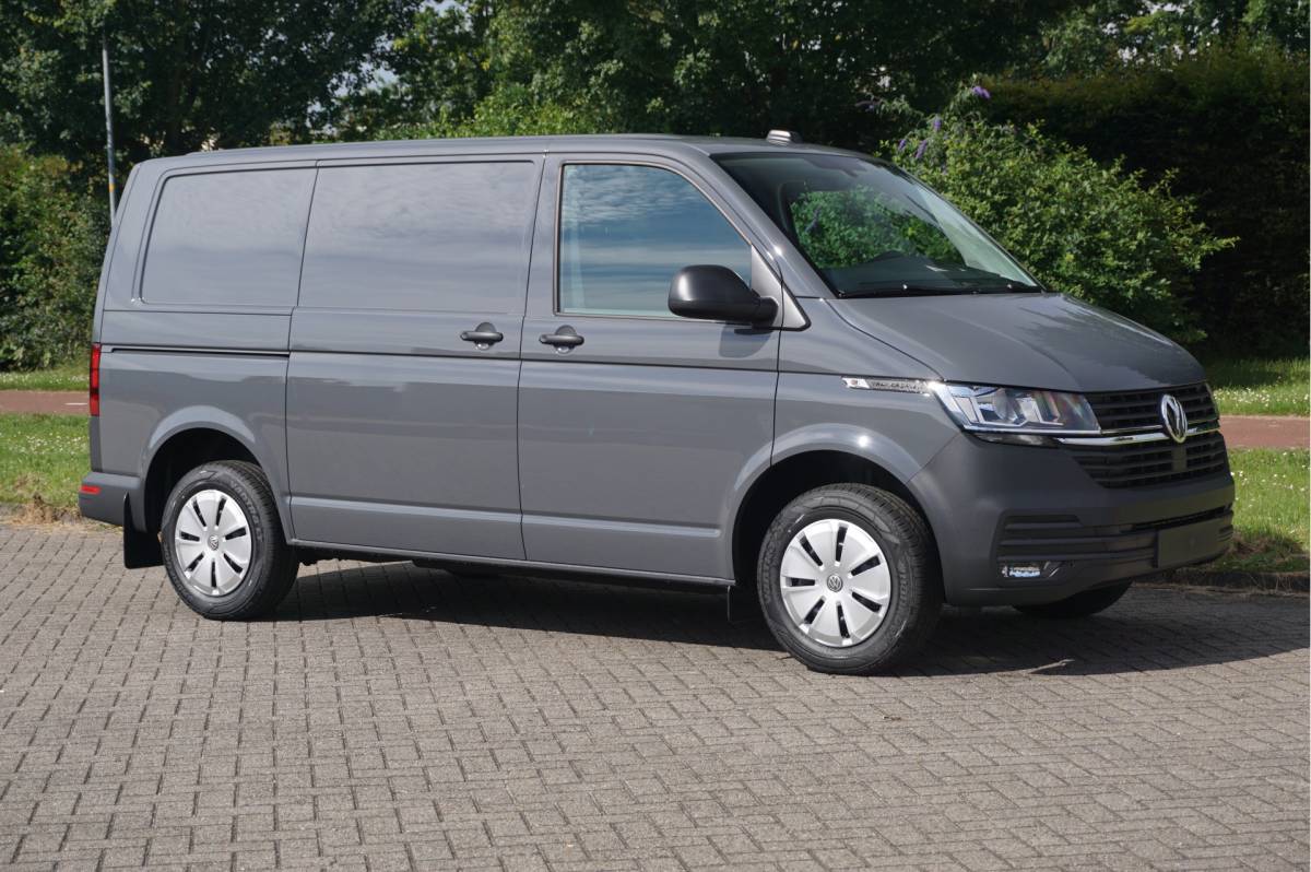 Volkswagen Transporter Volkswagen Transporter T6.1  2.0TDI 150PK BPM VRIJ!! App Connect, Cruise, Airco, Betimmering! NR. 731