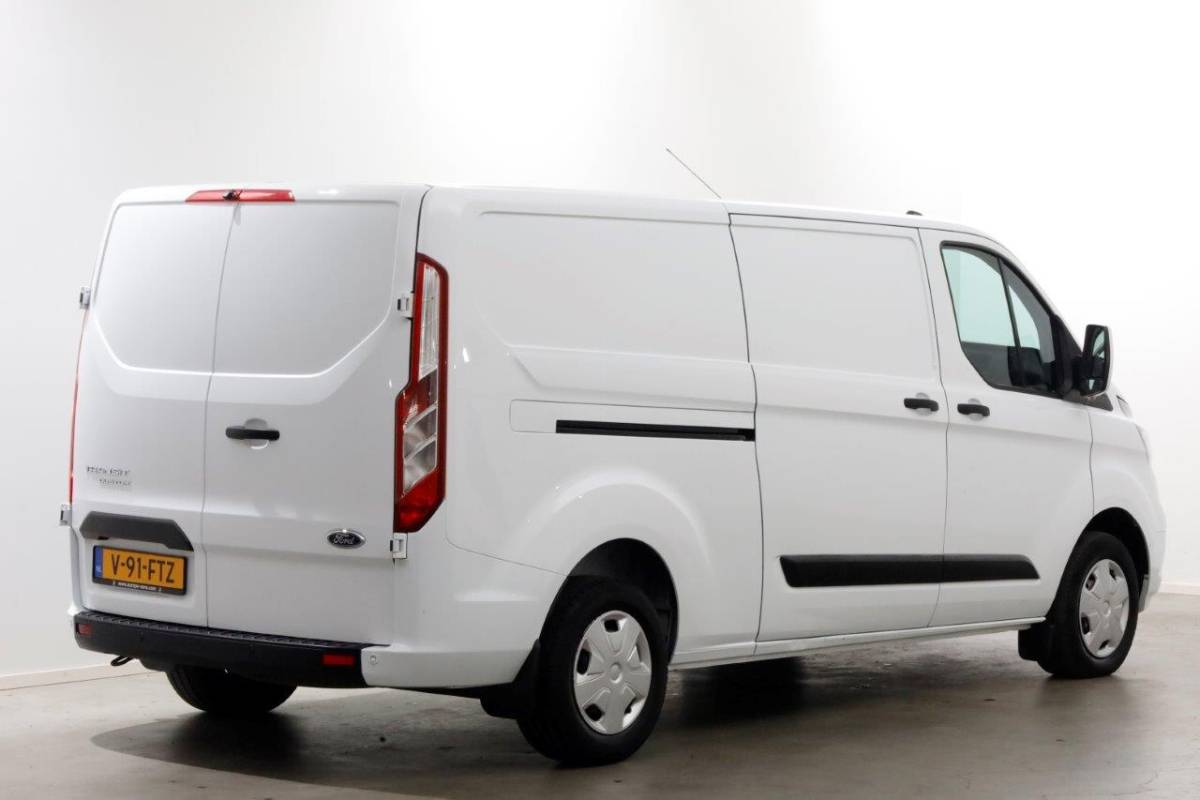 Ford Transit Custom Ford Transit Custom 2.0 TDCI 130pk L2H1 Trend Camera/Carplay 06-2022