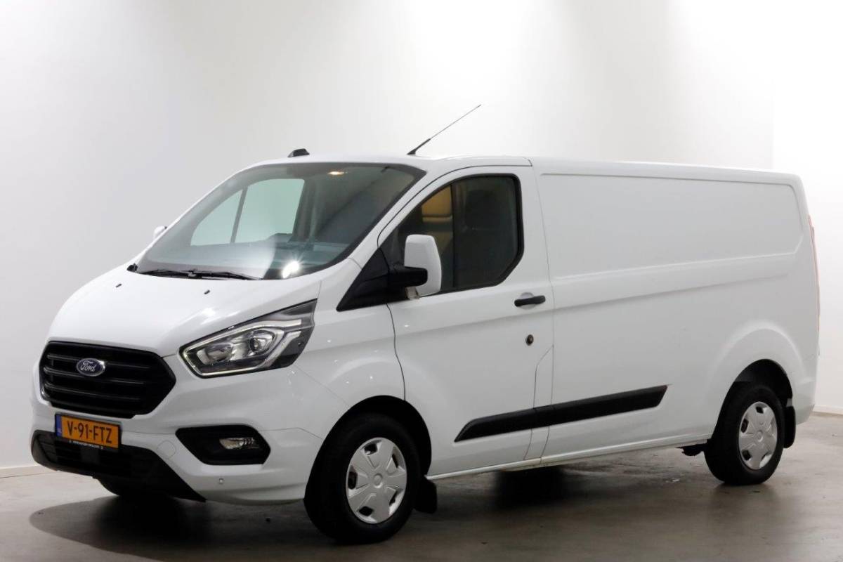 Ford Transit Custom Ford Transit Custom 2.0 TDCI 130pk L2H1 Trend Camera/Carplay 06-2022