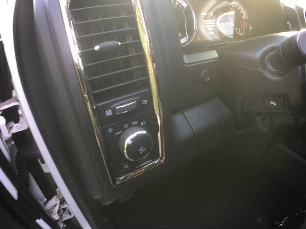 Dodge Ram 1500 Dodge Ram 1500 5.7 V8 4×4 Crew Cab 5’7 Sport Luchtvering, Mickeytomson velgen, magnaflow uitlaat, NAP, lage bijtelling