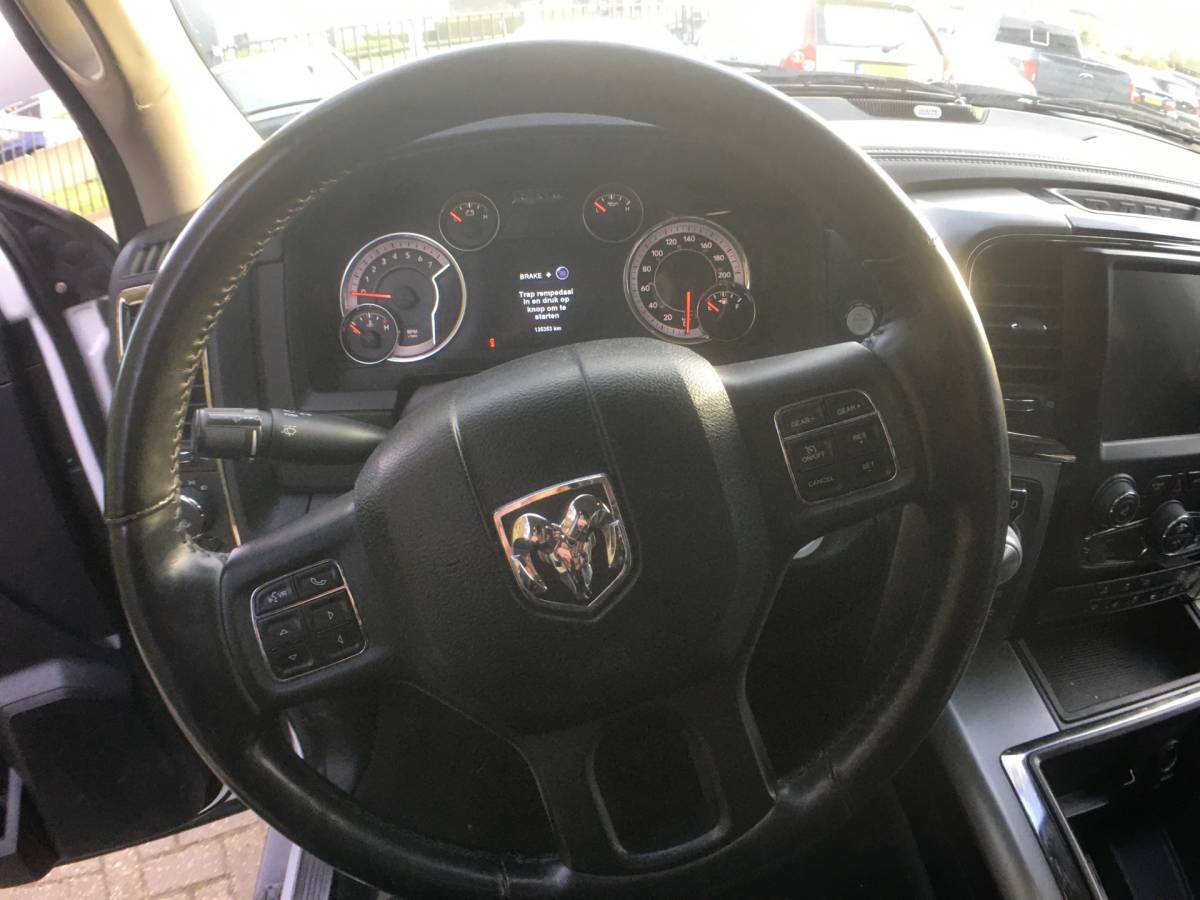 Dodge Ram 1500 Dodge Ram 1500 5.7 V8 4×4 Crew Cab 5’7 Sport Luchtvering, Mickeytomson velgen, magnaflow uitlaat, NAP, lage bijtelling