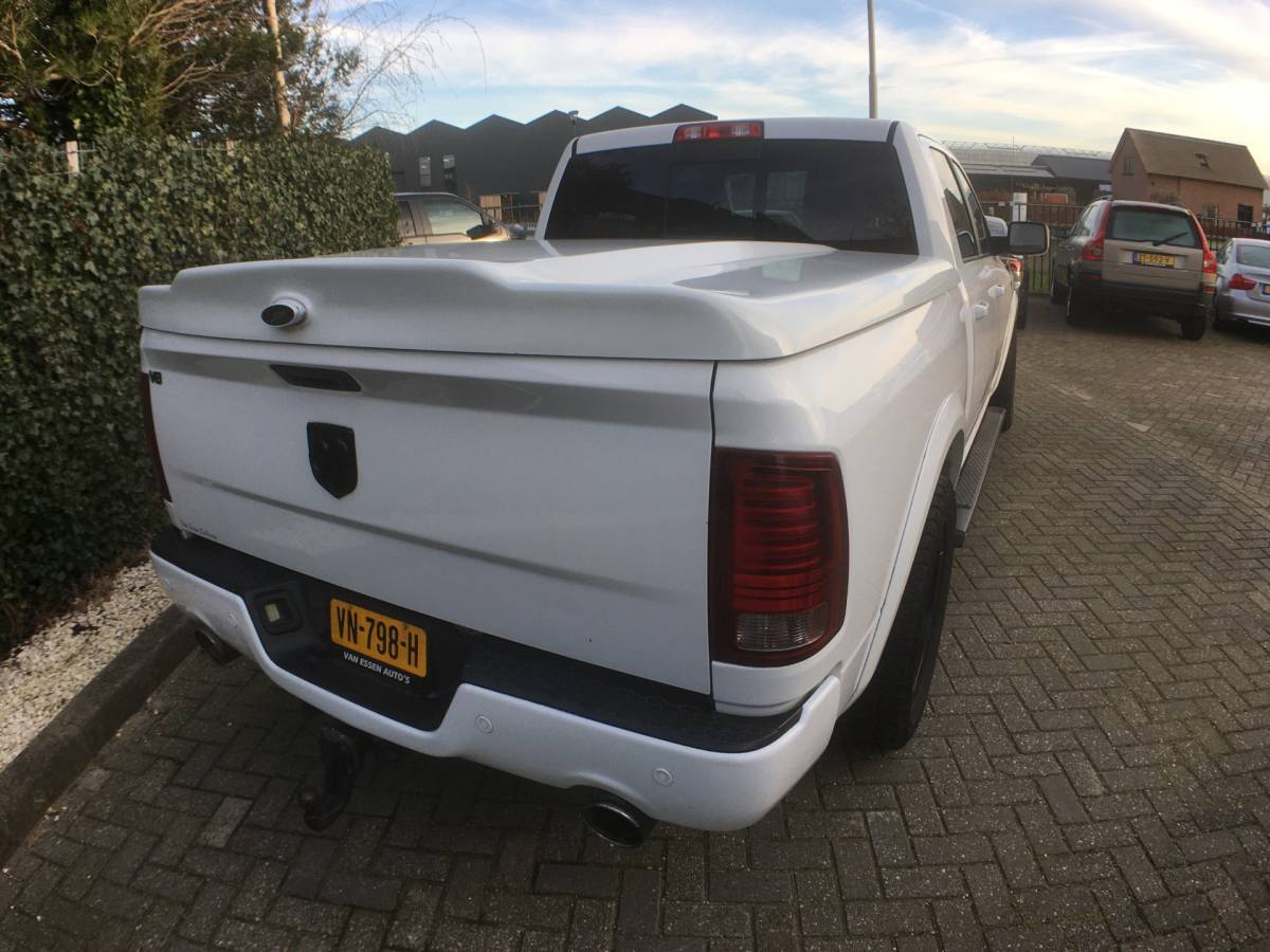 Dodge Ram 1500 Dodge Ram 1500 5.7 V8 4×4 Crew Cab 5’7 Sport Luchtvering, Mickeytomson velgen, magnaflow uitlaat, NAP, lage bijtelling