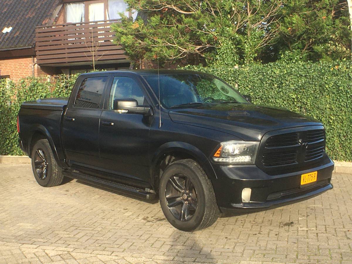 Dodge Ram 1500 Dodge Ram 1500 5.7 V8 4×4 Crew Cab 5’7 Sport Prins LPG, lage bijtelling eerste eigenaar, NAP, kicker soundsystem EBC remmen, gereviseerde achteras, volledige onderhoudshistorie