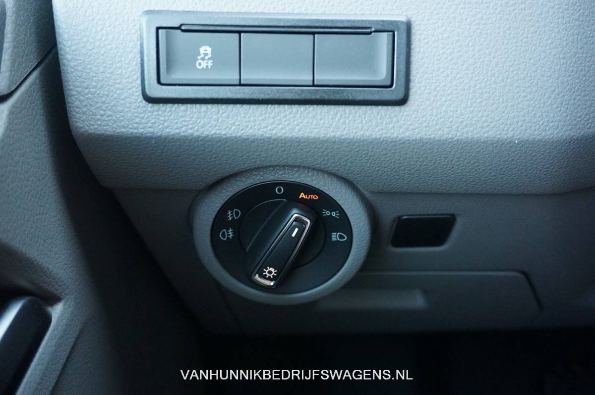 Volkswagen Transporter Volkswagen Transporter DC Highline 204PK BPM VRIJ!! Navi, Cam, LED, Elec. Schuifdeur, 18″ LM!! NR. 886
