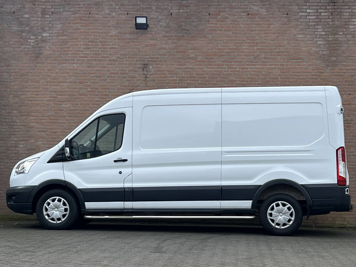 Ford Transit Ford Transit 2.0TDCI 130PK L3H2 / Cruisecontrol / Parkeersensoren / Euro6