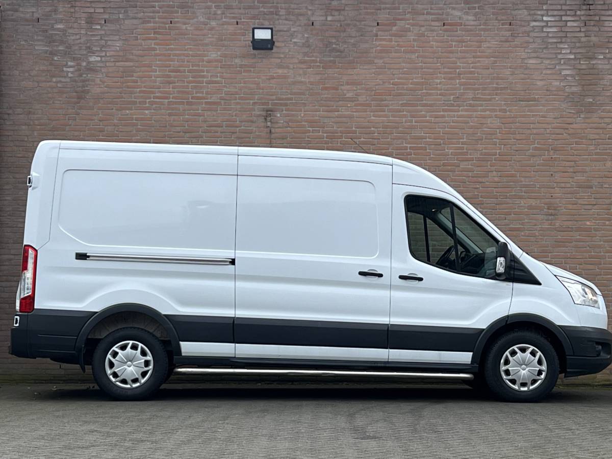 Ford Transit Ford Transit 2.0TDCI 130PK L3H2 / Cruisecontrol / Parkeersensoren / Euro6