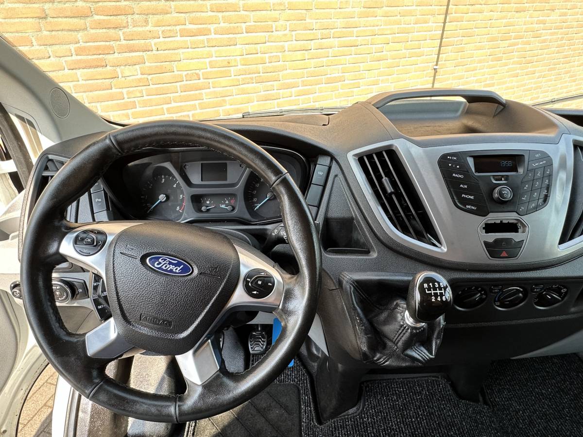 Ford Transit Ford Transit 2.0TDCI 130PK L3H2 / Cruisecontrol / Parkeersensoren / Euro6