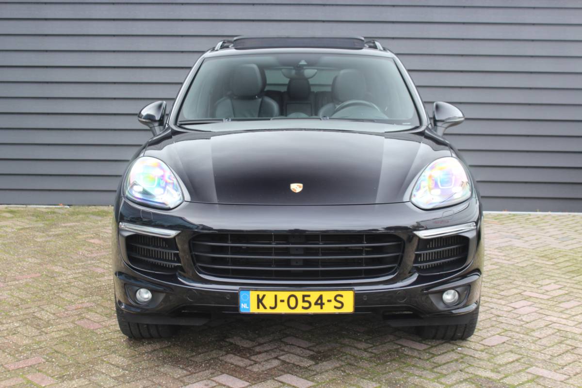 Porsche Cayenne Porsche Cayenne 4.2 D S – PANODAK – BURMESTER – KEYLESS – SPORTCHRONO –