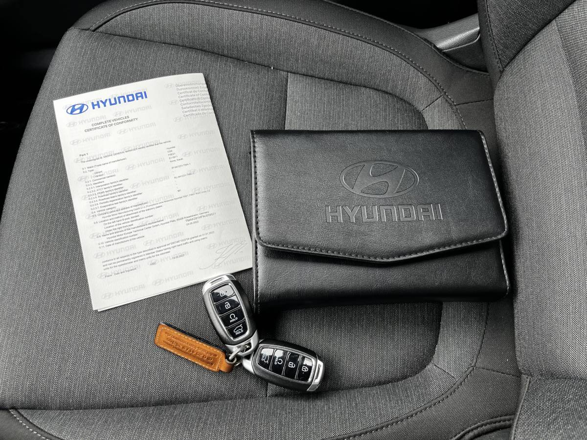 Hyundai Kona Hyundai Kona EV Comfort 39 kWh Warmtepomp, Navi, lane departure adaptive cruise control, € 2000,- subsidie mogelijk