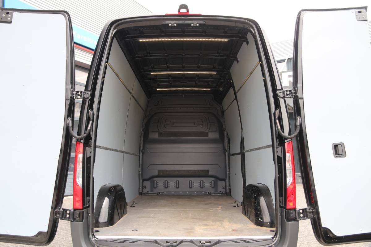Mercedes-Benz Sprinter Mercedes-Benz Sprinter 214 CDI | Aut. | L2H2 | Standkachel | Camera | Clima..