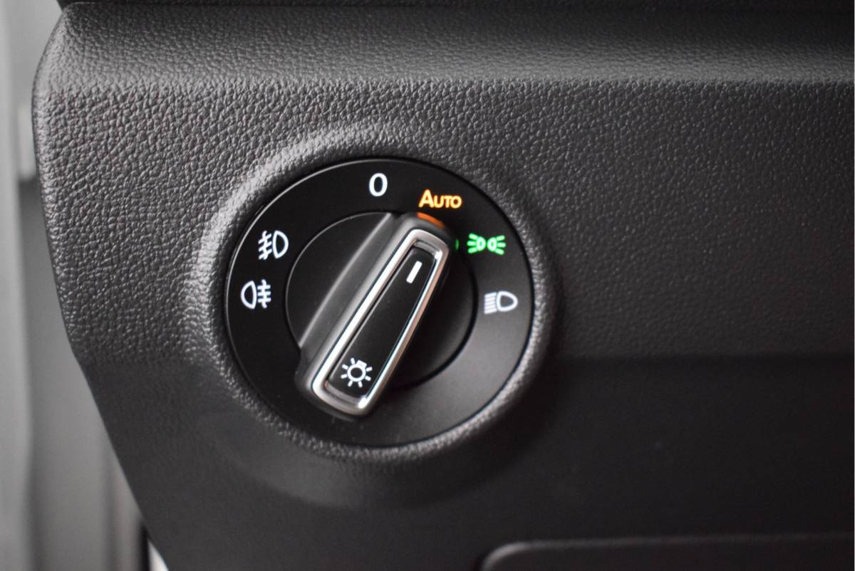 Volkswagen T-Roc Volkswagen T-Roc 2.0 TSI 190pk DSG 4Motion Sport Trekhaak Virtual Cockpit Stoelverwarming Led Navigatie